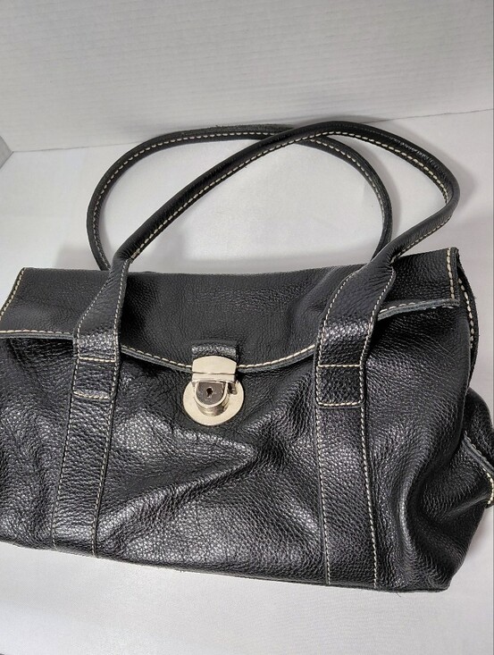 Roots Handbags - Roots Black Leather Purse